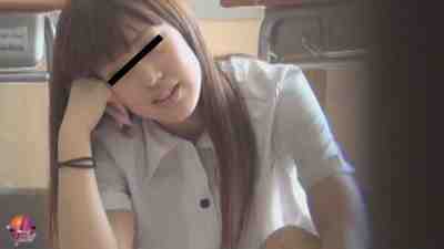 隠撮 JK 学校内 清純パンツ