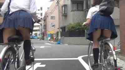 隠撮　JK立ちコギ青春パンチラ1