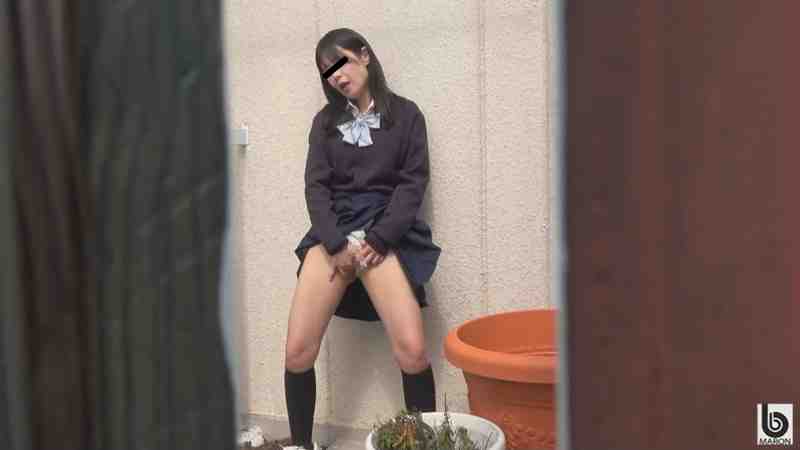 ハレンチ女学生 校舎内秘密のオナニースポット